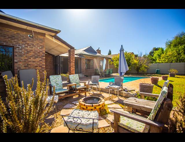 4 BEDROOM HOUSE FOR SALE IN VREDEKLOOF